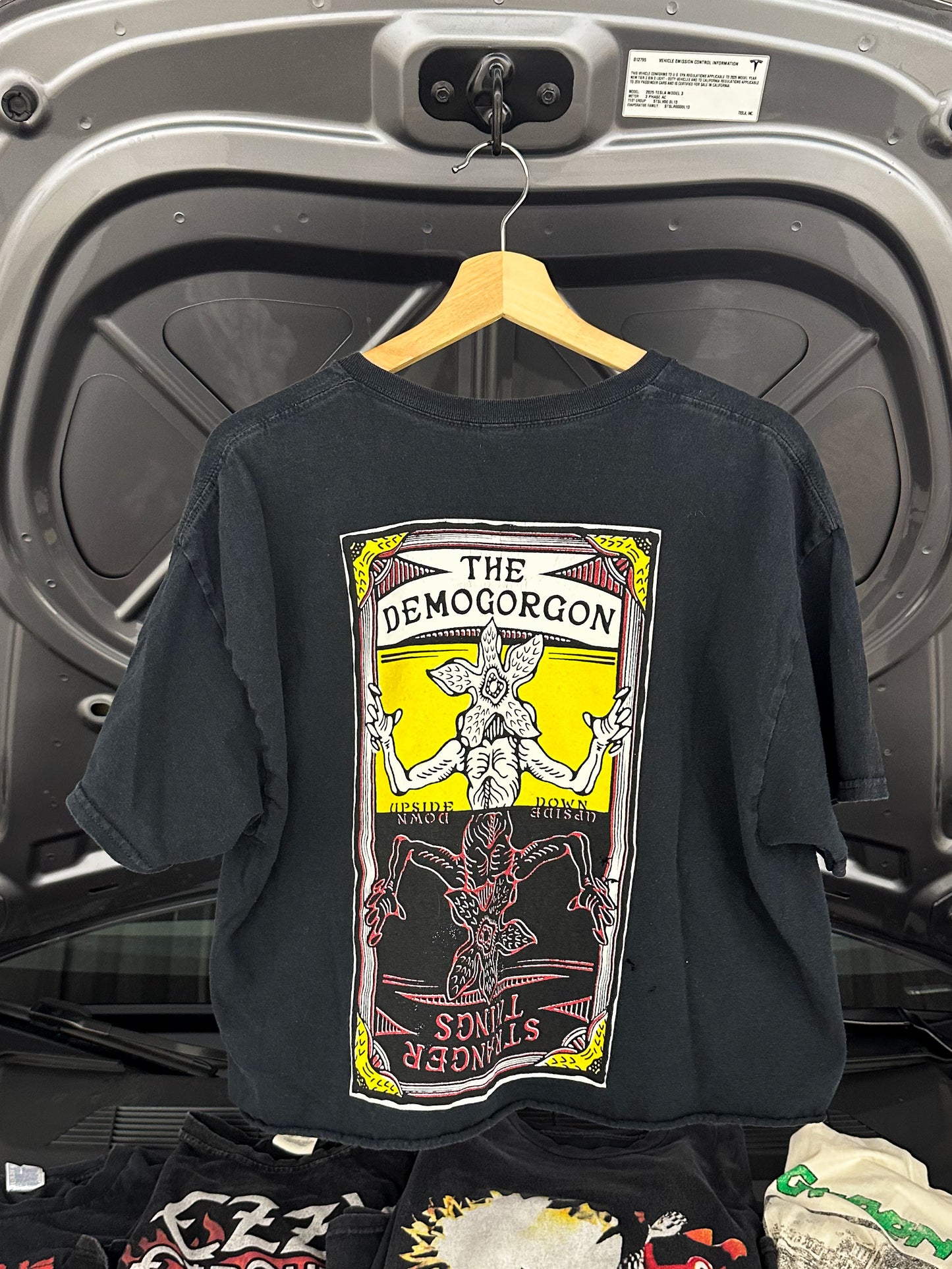 Stranger Things Cropped ‘Demogorgon’ Trading Card Tee