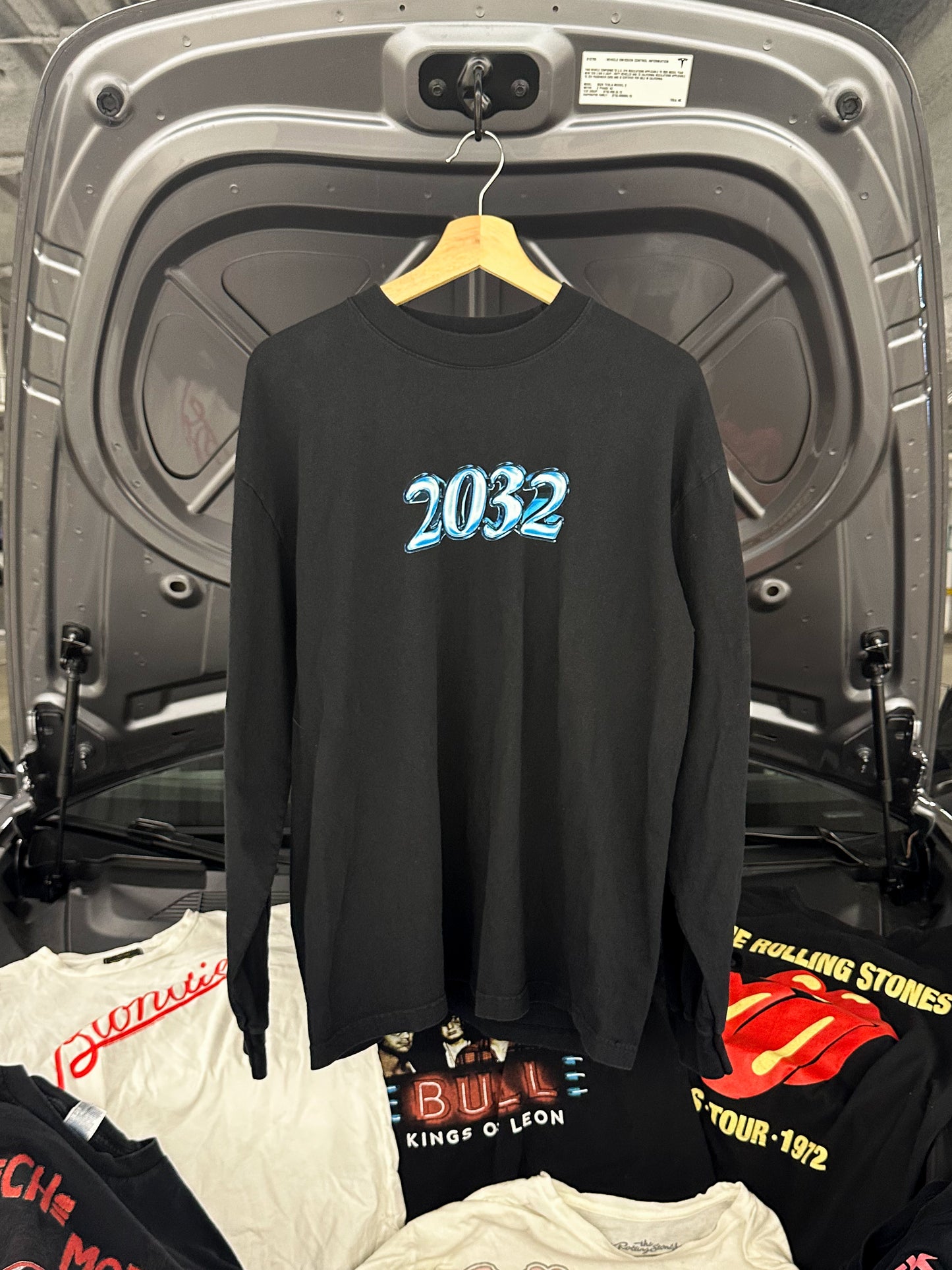 Bad Bunny “El Último Tour Del Mundo” Long Sleeve Tour Merch | Relaxed Fit